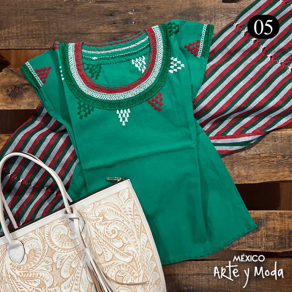 Blusa Chamula Patria - MÉXICO ARTE Y MODA - Blusa Bordada