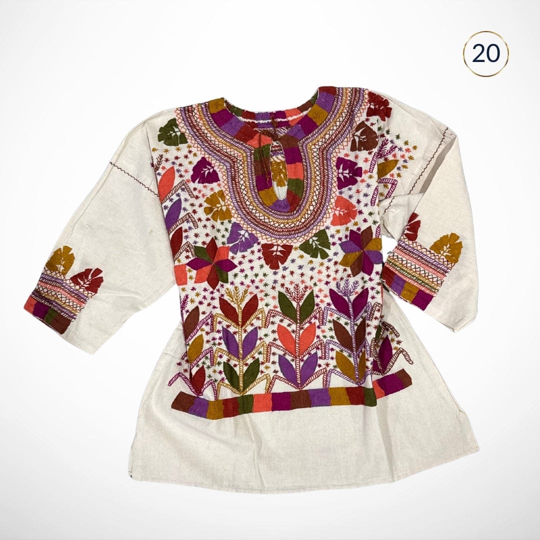 Blusa mexicana artesanal en manta premium 100% algodón, bordado a mano tradicional de milpa, manga 3/4