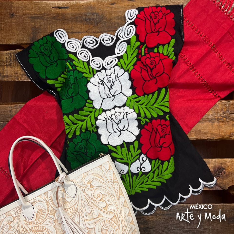 Blusa Patria Zinac Rellena - MÉXICO ARTE Y MODA - Blusa Bordada