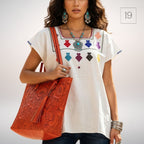 Blusa Esencia | Bordado a Mano en Manta Cruda