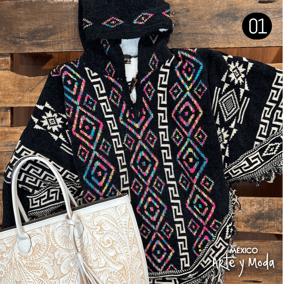 Capa de Punto Borreguillo - MÉXICO ARTE Y MODA - Capa Bordada