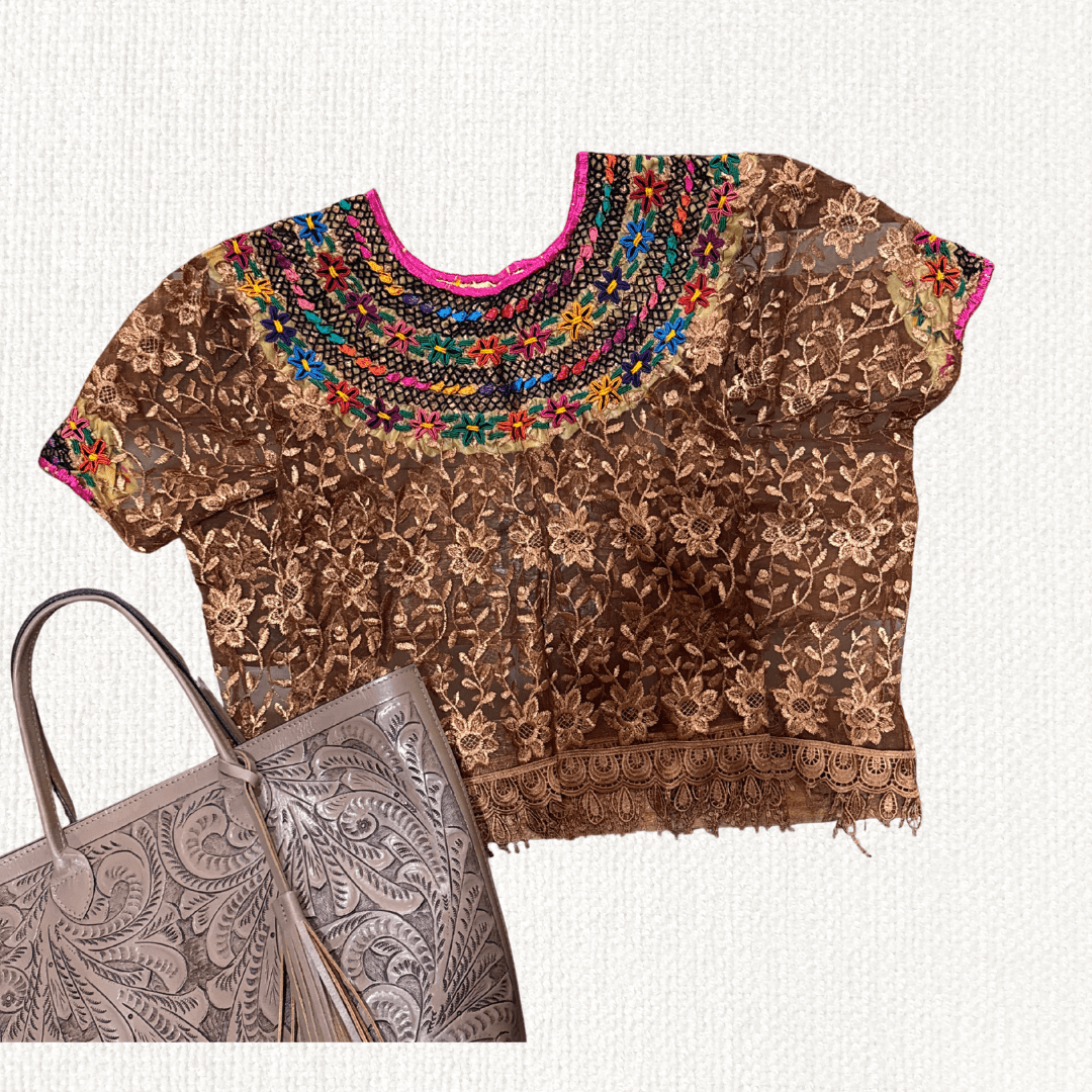 Huipil Cobanero Encaje - MÉXICO ARTE Y MODA - Blusa Bordada