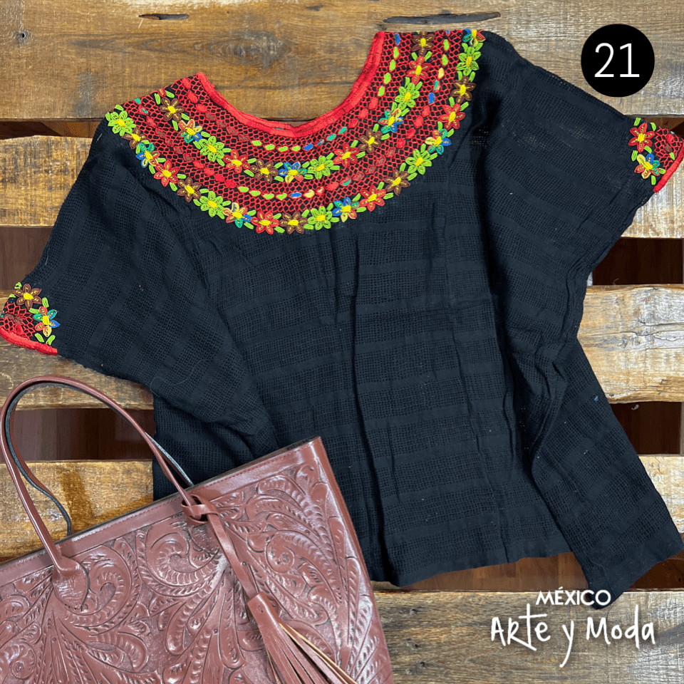 Huipil Rococo - MÉXICO ARTE Y MODA - Blusa Bordada