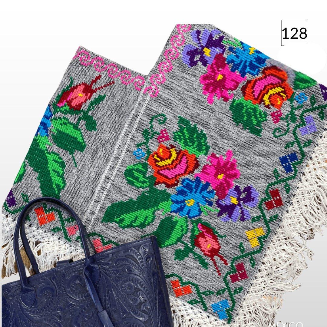 Mañanita Bordada | Quexquemitl - MÉXICO ARTE Y MODA - Mañanita