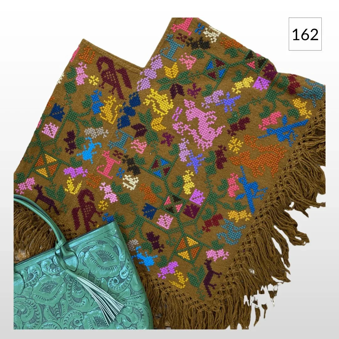 Mañanita Bordada | Quexquemitl - MÉXICO ARTE Y MODA - Mañanita