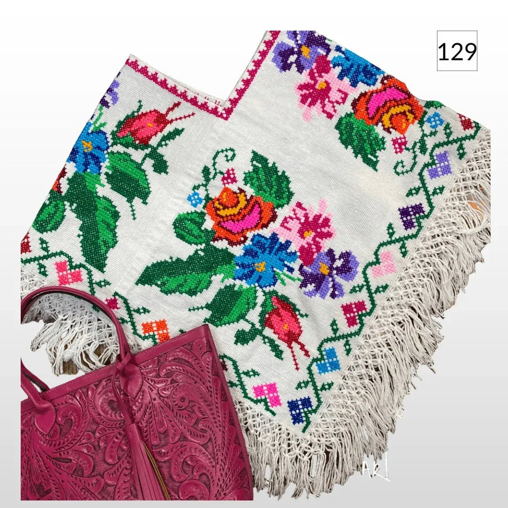 Mañanita Bordada | Quexquemitl - MÉXICO ARTE Y MODA - Mañanita