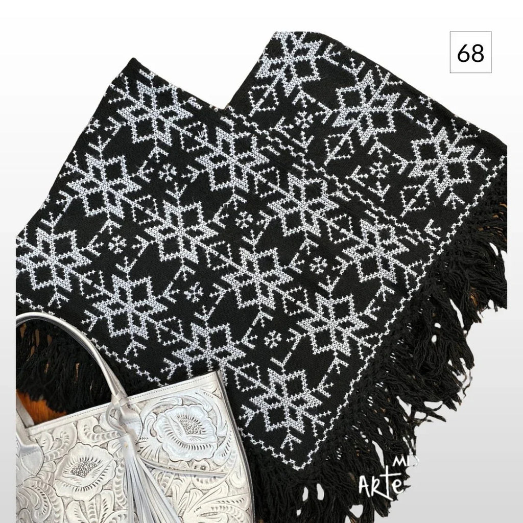 Mañanita Bordada | Quexquemitl - MÉXICO ARTE Y MODA - Mañanita