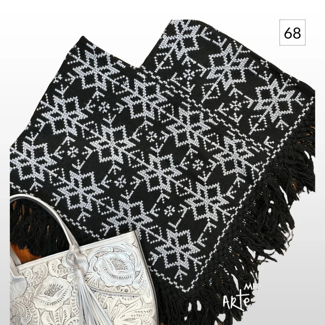 Mañanita Bordada | Quexquemitl - MÉXICO ARTE Y MODA - Mañanita