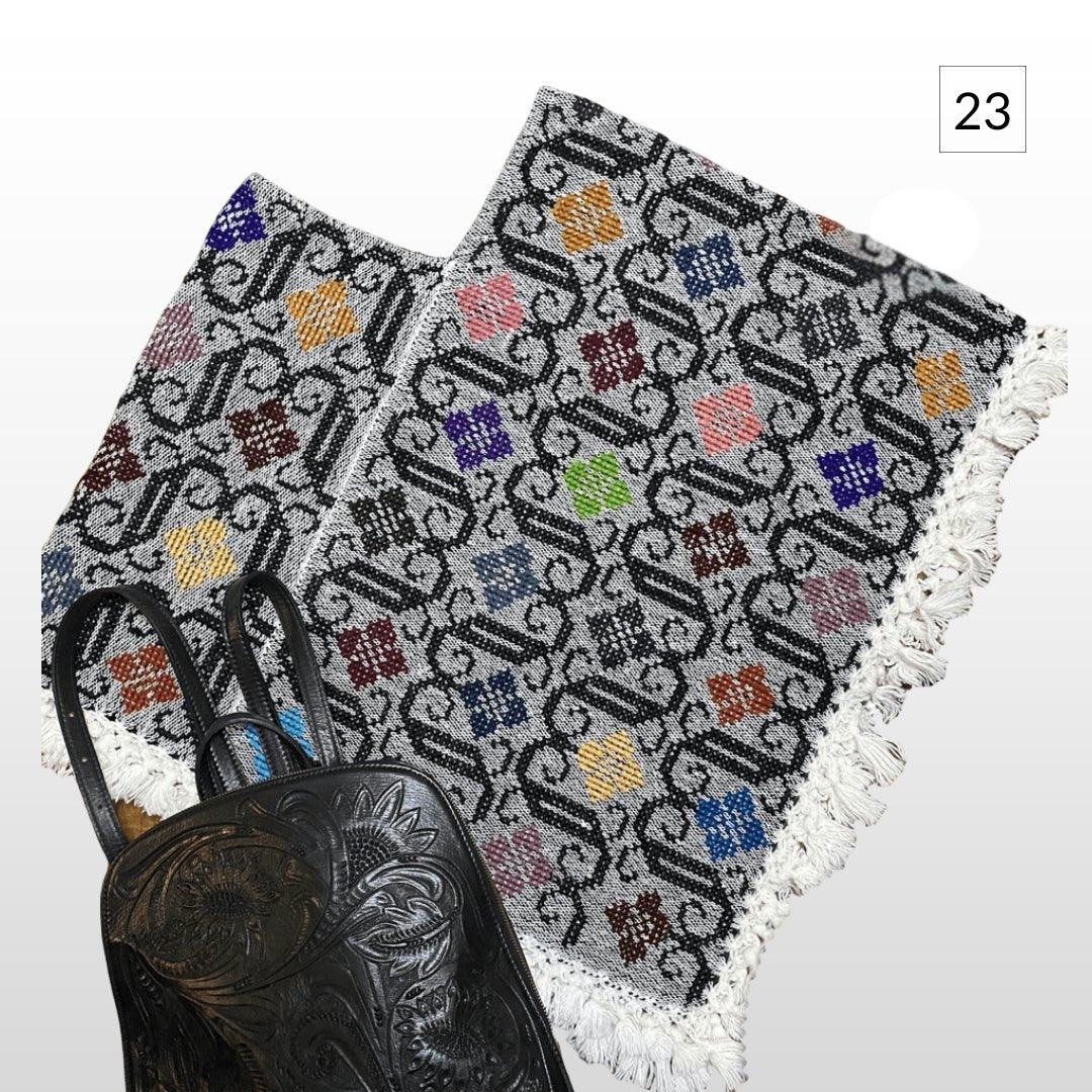 Mañanita Bordada | Quexquemitl - MÉXICO ARTE Y MODA - Mañanita