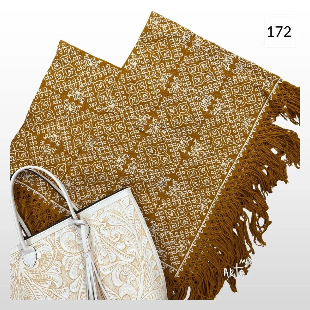 Mañanita Bordada | Quexquemitl - MÉXICO ARTE Y MODA - Mañanita