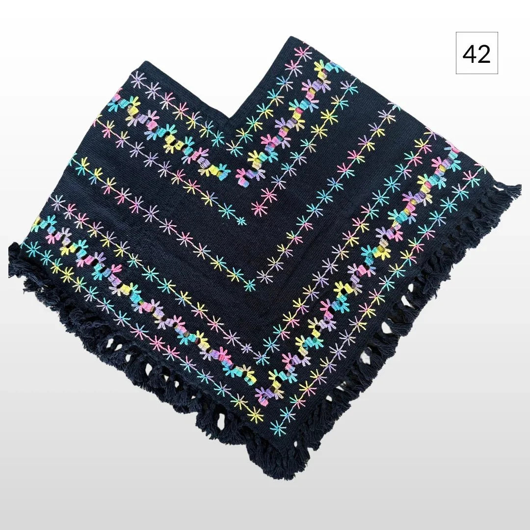 Mañanita Bordada | Quexquemitl - MÉXICO ARTE Y MODA - Mañanita