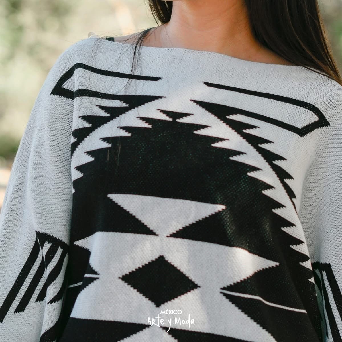Poncho de Punto Tribal - MÉXICO ARTE Y MODA - Sudaderas y Suéteres