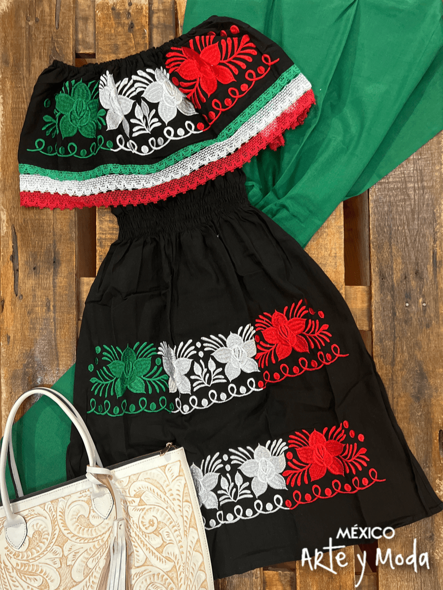 Vestido Fiesta Patria - MÉXICO ARTE Y MODA - Vestido Bordado