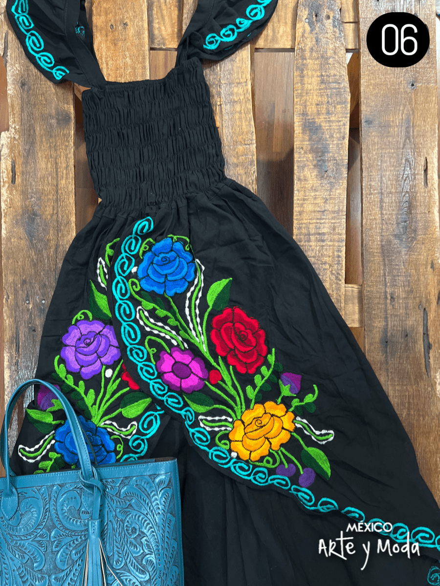 Vestido Tulipan Zinac - MÉXICO ARTE Y MODA - Vestido Bordado