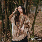 Capa de Punto Borreguillo - MÉXICO ARTE Y MODA - Capa Bordada