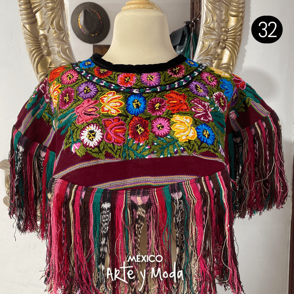 Capa Sobre - Hombro Guate - MÉXICO ARTE Y MODA - Capa Bordada