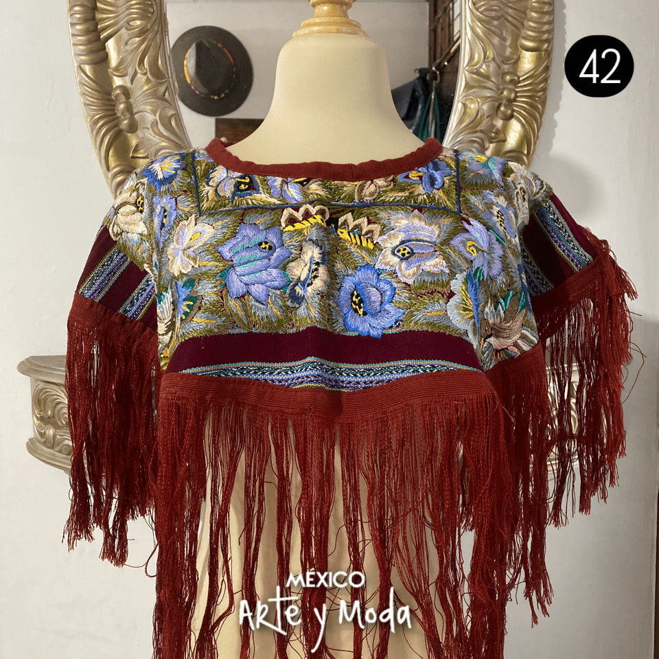 Capa Sobre - Hombro Guate - MÉXICO ARTE Y MODA - Capa Bordada