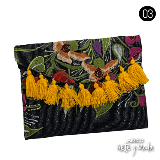 Zinacantan Embroidered Clutch