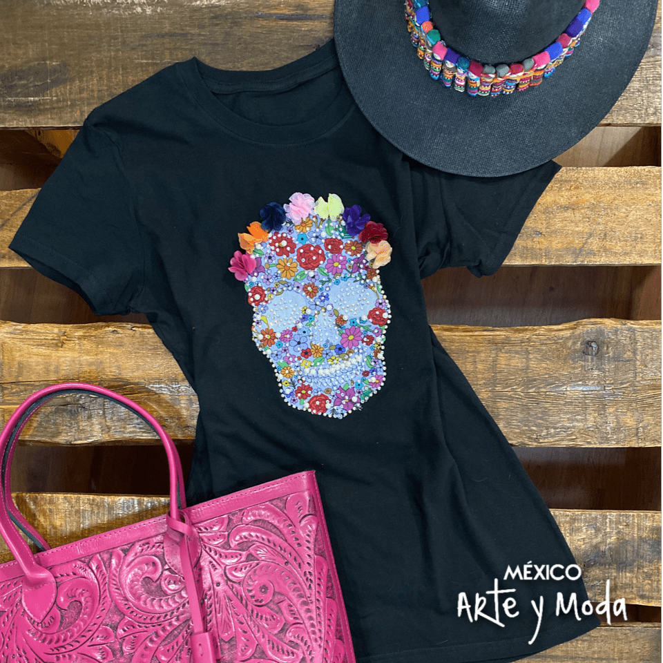 Playera Catrina - MÉXICO ARTE Y MODA - Playera Bordada
