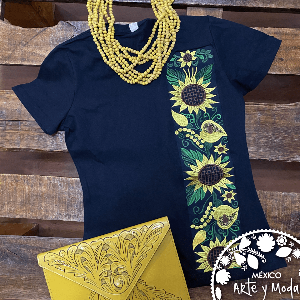 Playera Girasoles - MÉXICO ARTE Y MODA - Playera Bordada