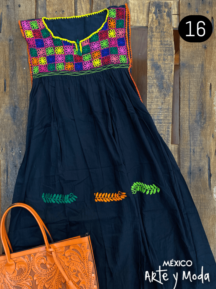 Tunica Flor Rococo - MÉXICO ARTE Y MODA - Vestido Bordado