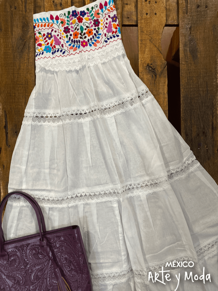 Vestido Flor del Campo - MÉXICO ARTE Y MODA - Vestido Bordado
