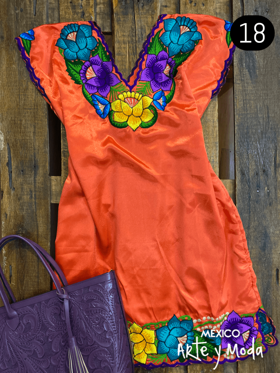 Vestido Zinac Satín - MÉXICO ARTE Y MODA - Vestido Bordado